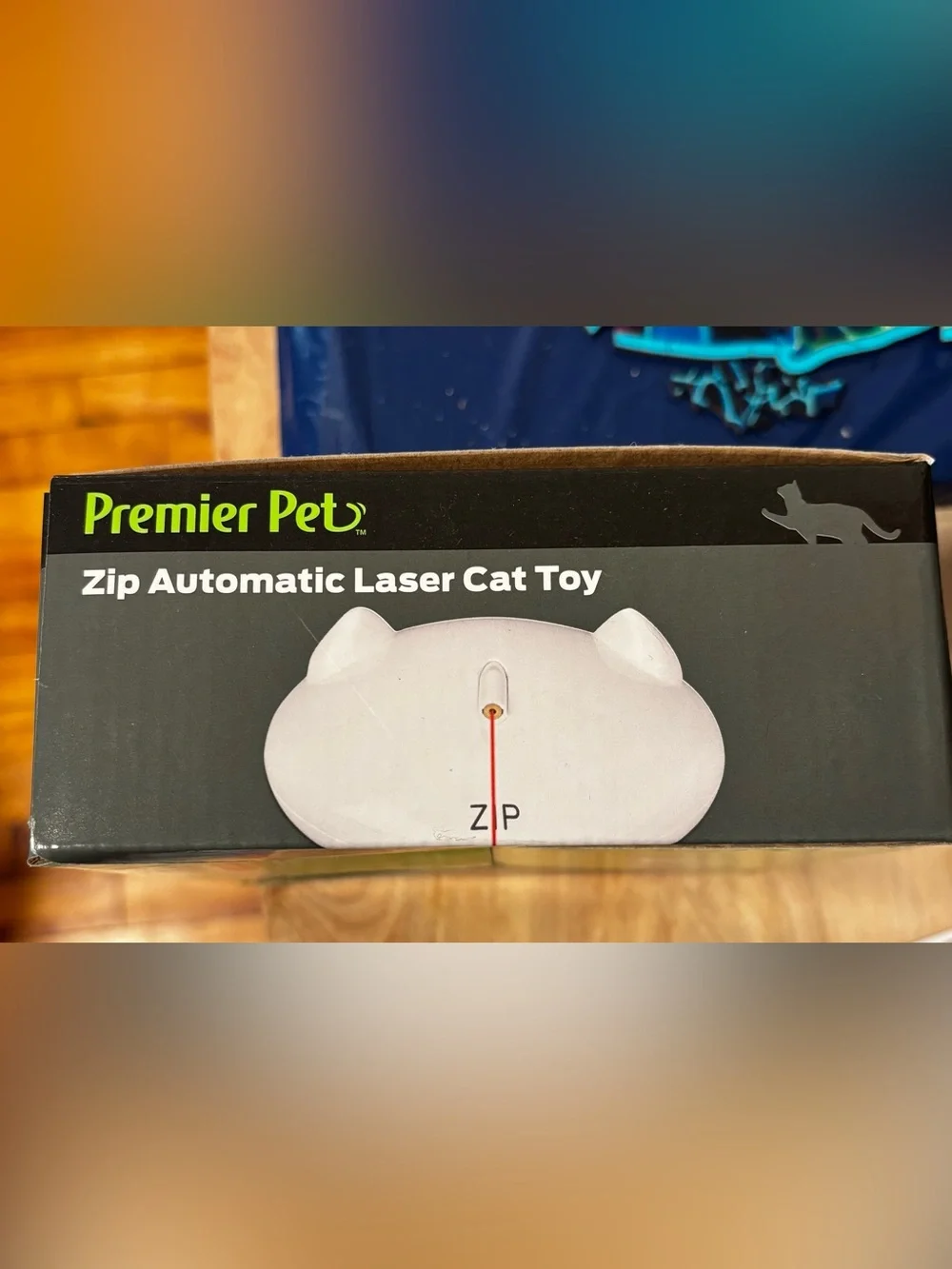 Premier Pet White Automatic Laser Cat Toy with Red Laser
